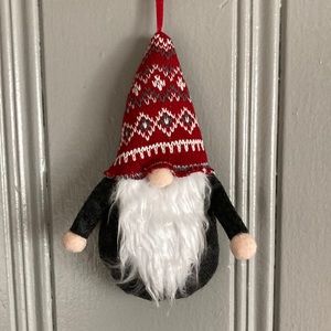 NWT Adorable Holiday Hanging Gnome Ornament Decoration